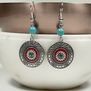 🎄Silver Boho Earrings with Green Bead - NEW